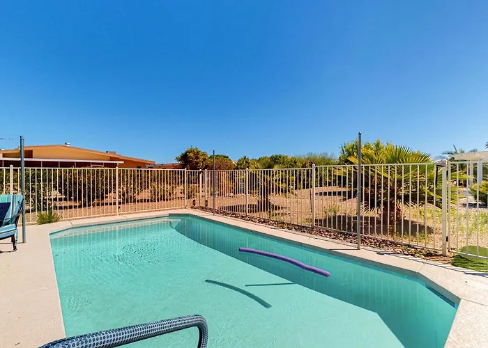 Desert Sun Retreat Holiday home *